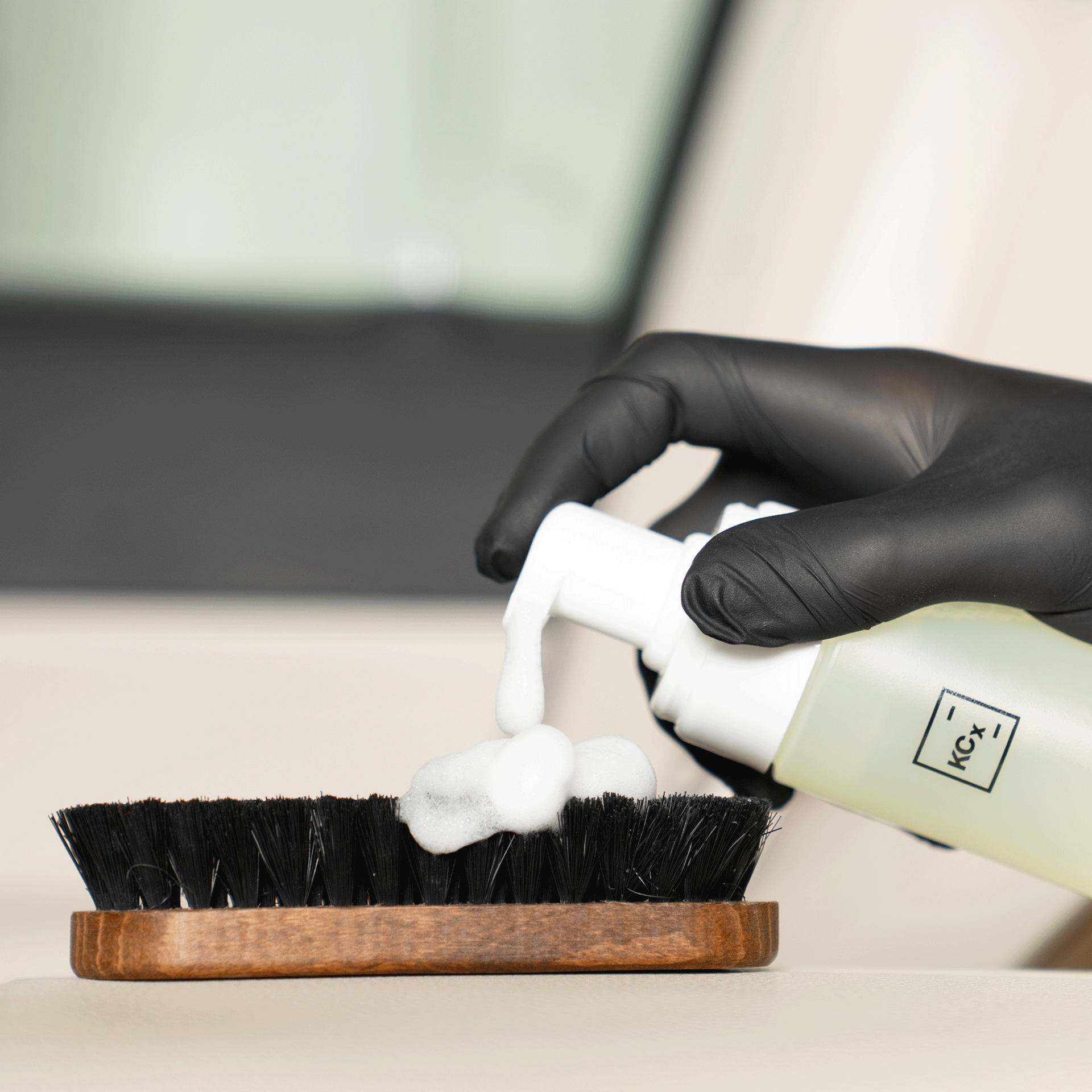 Leather Cleaner strong 250 ml - Lederreiniger Stark