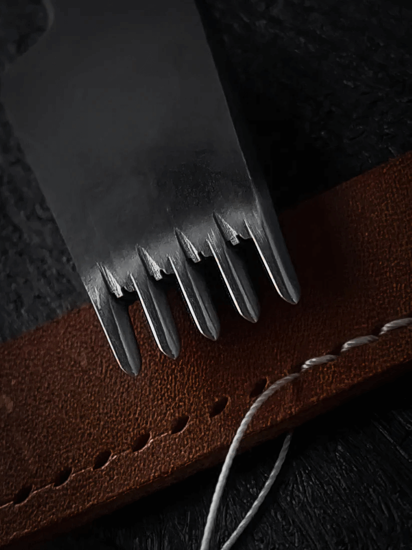 Комплект строчных пробойников Crimson Hides 3,85 мм 2+5 зубьев Stichining Punchers For Leather Set