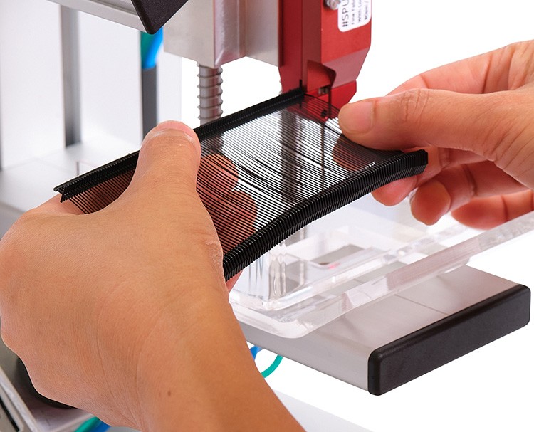 AVERY DENNISON Astrid Automated Tagging Machine — şəkil 2