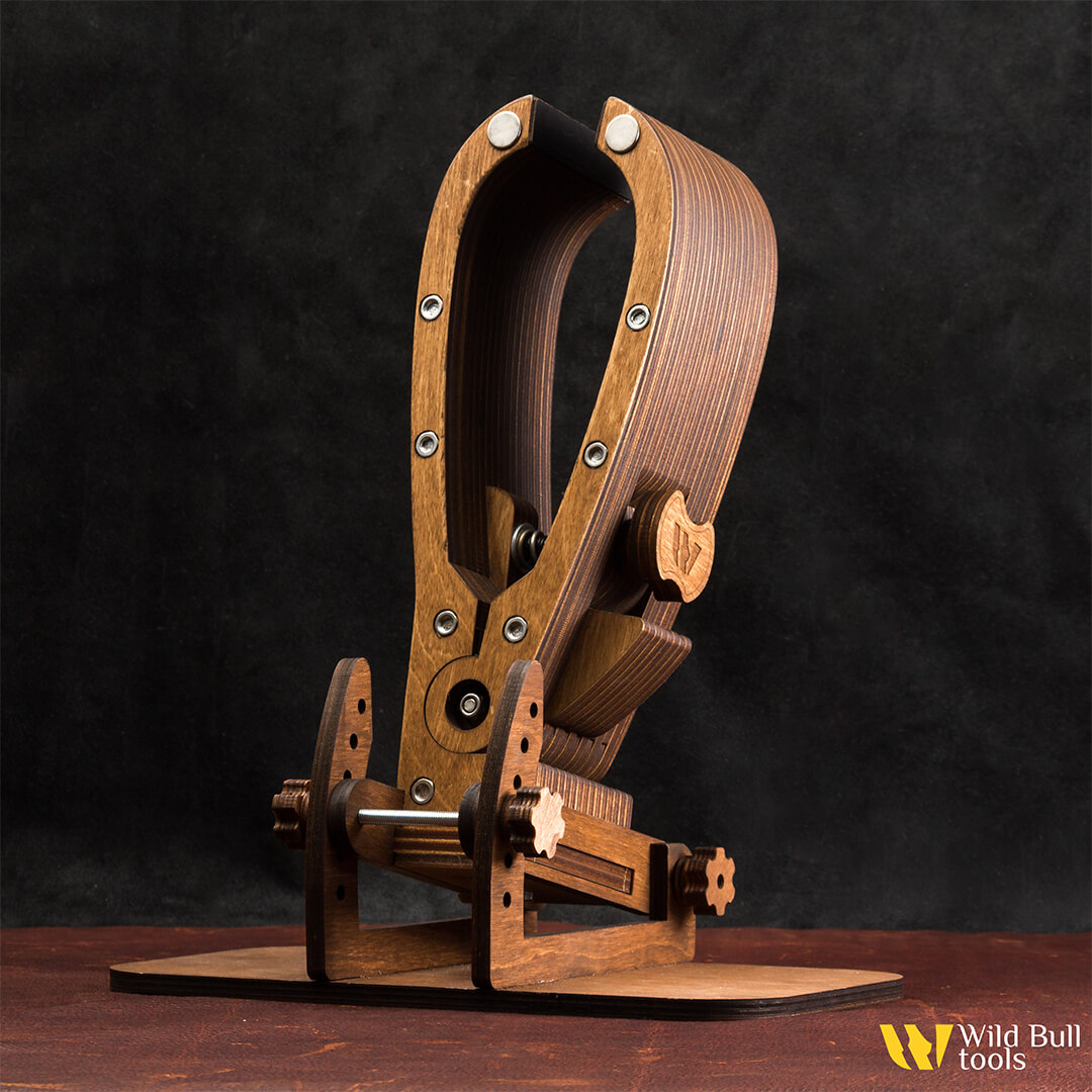 Шорник пони широкий "Адмиралъ" Leather Saddler Wild Bull tools
