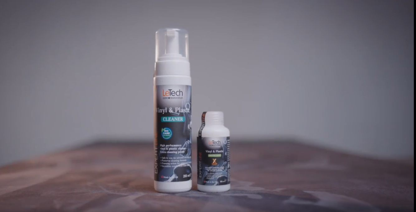 Пенный очиститель для пластика и винила Vinyl &Plastic Cleaner