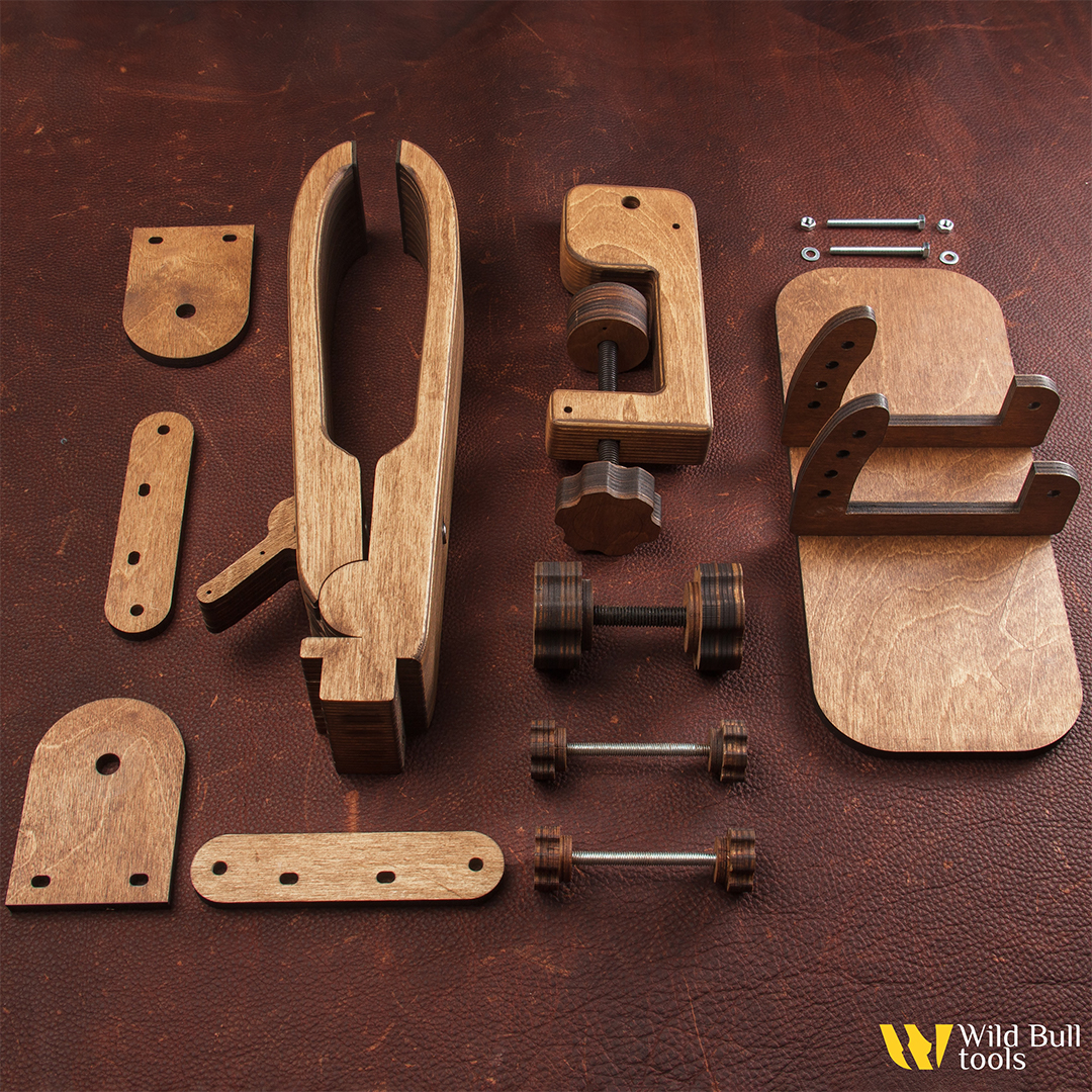 Шорный пони со струбциной и эксцентриком Leather Saddler Wild Bull tools