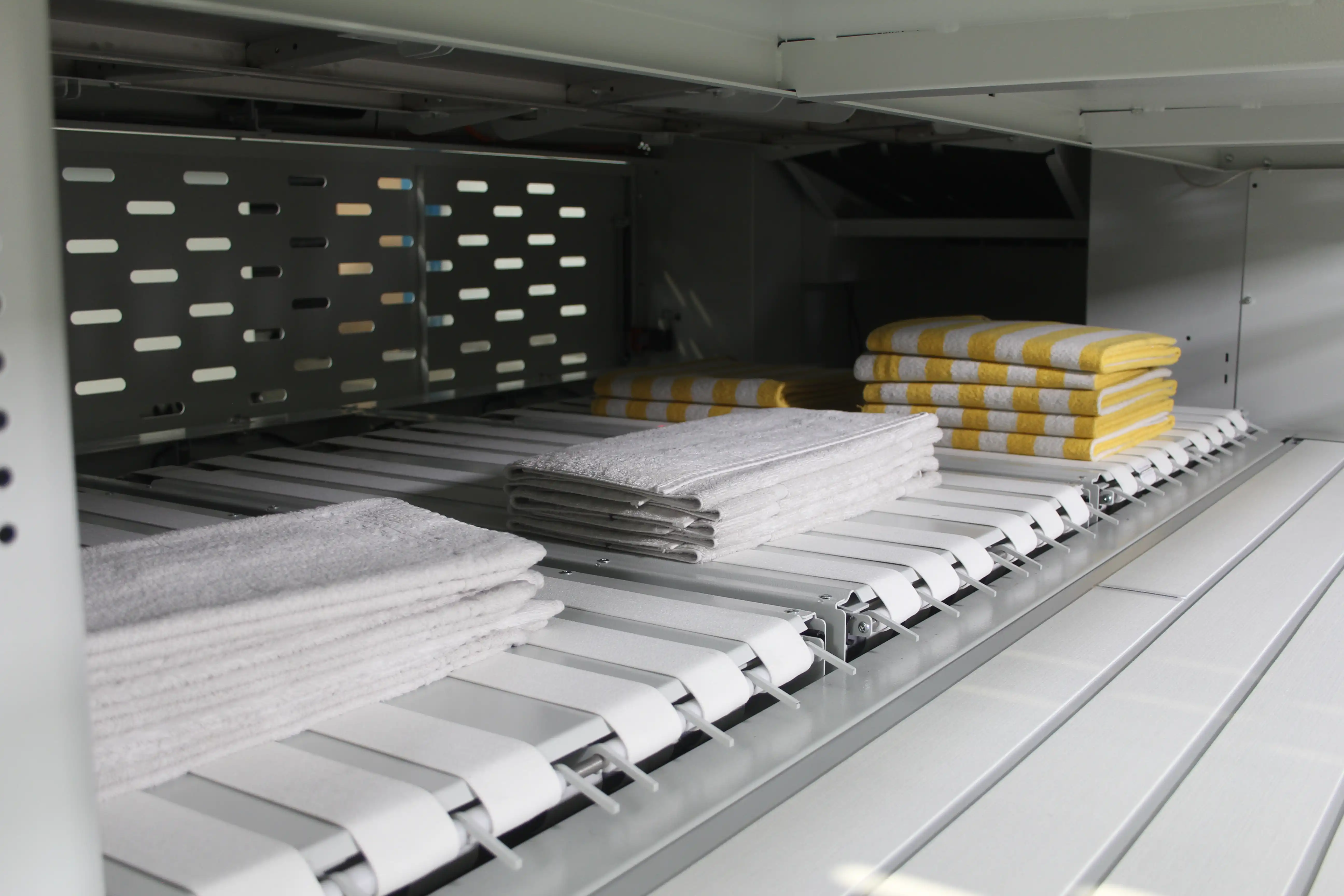 Girbau FT Towel Folding Machine — şəkil 4